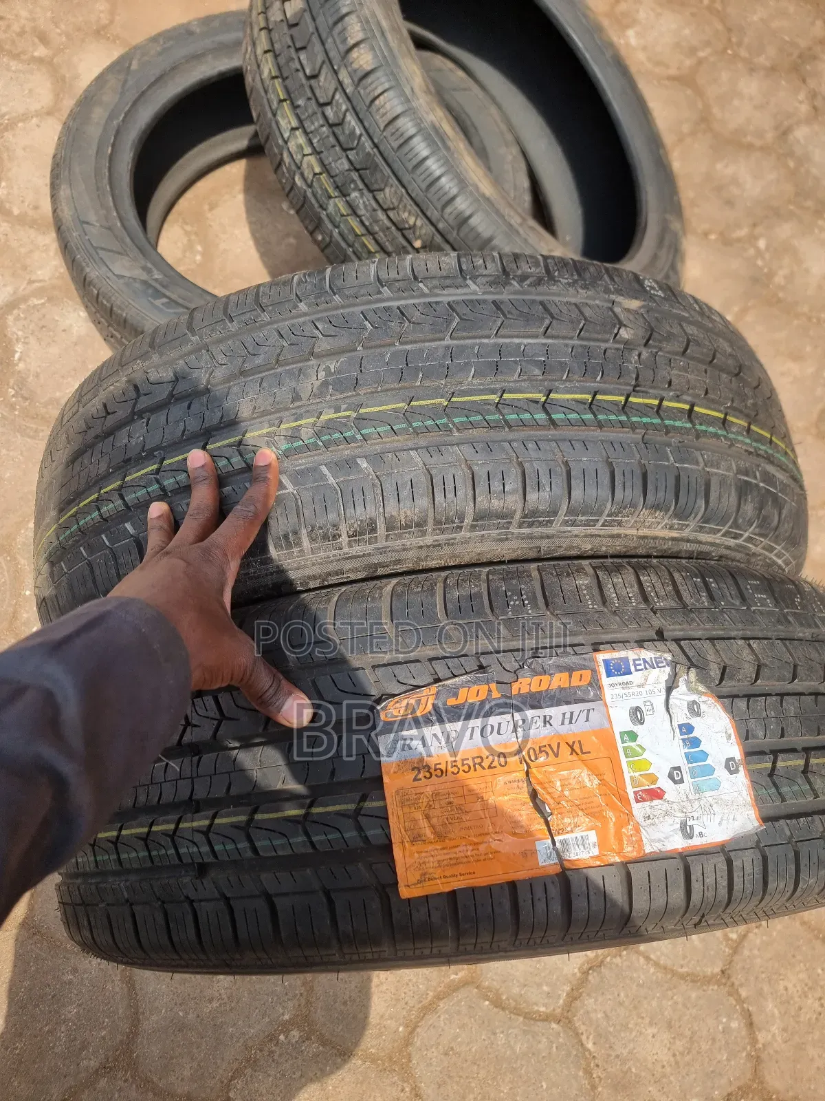 235/55r20 New Tyres .