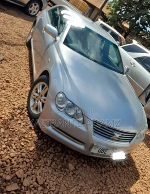 Photo - Toyota Mark X 2008 Silver