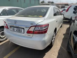 Toyota Premio 1.8 AWD 2011 White