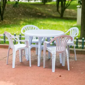 Outdoor Plastic Chairs and Table for Weeding Picnic