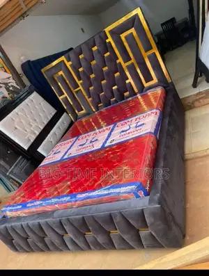 5*6 Gray Fabric Geometric Bed