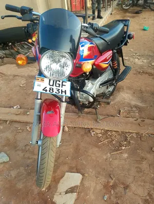 Bajaj Boxer 125 2024 Red