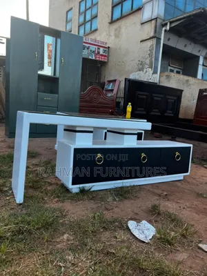 Tv Stand New Quality
