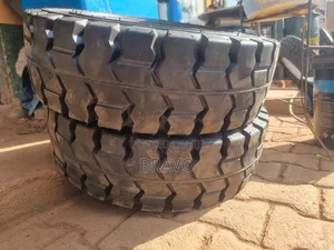 28x9-15 Solid Tyres for Forklift.