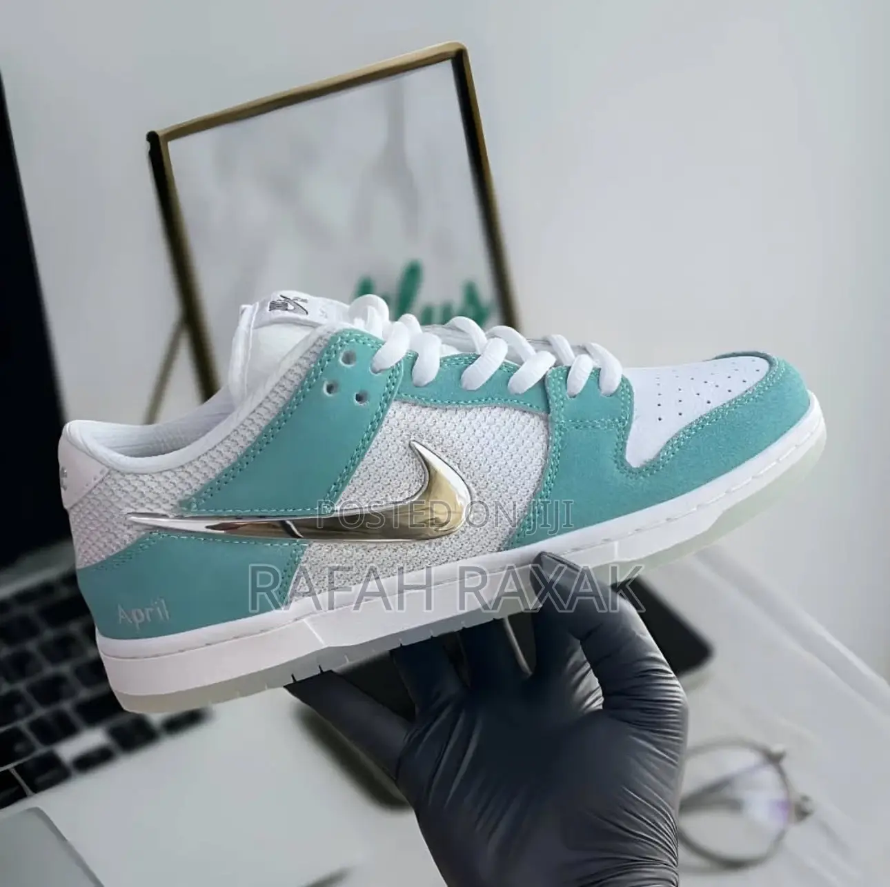 Men’S Nike Sb Dunk Low Pro April Skateboard Sneakers