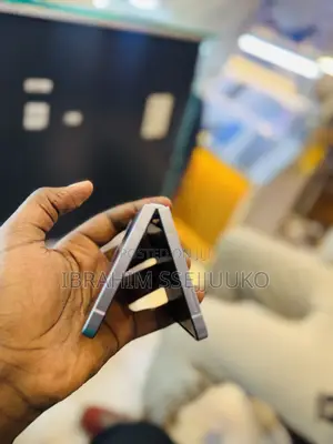 Samsung Galaxy Z Flip6 256 GB Black