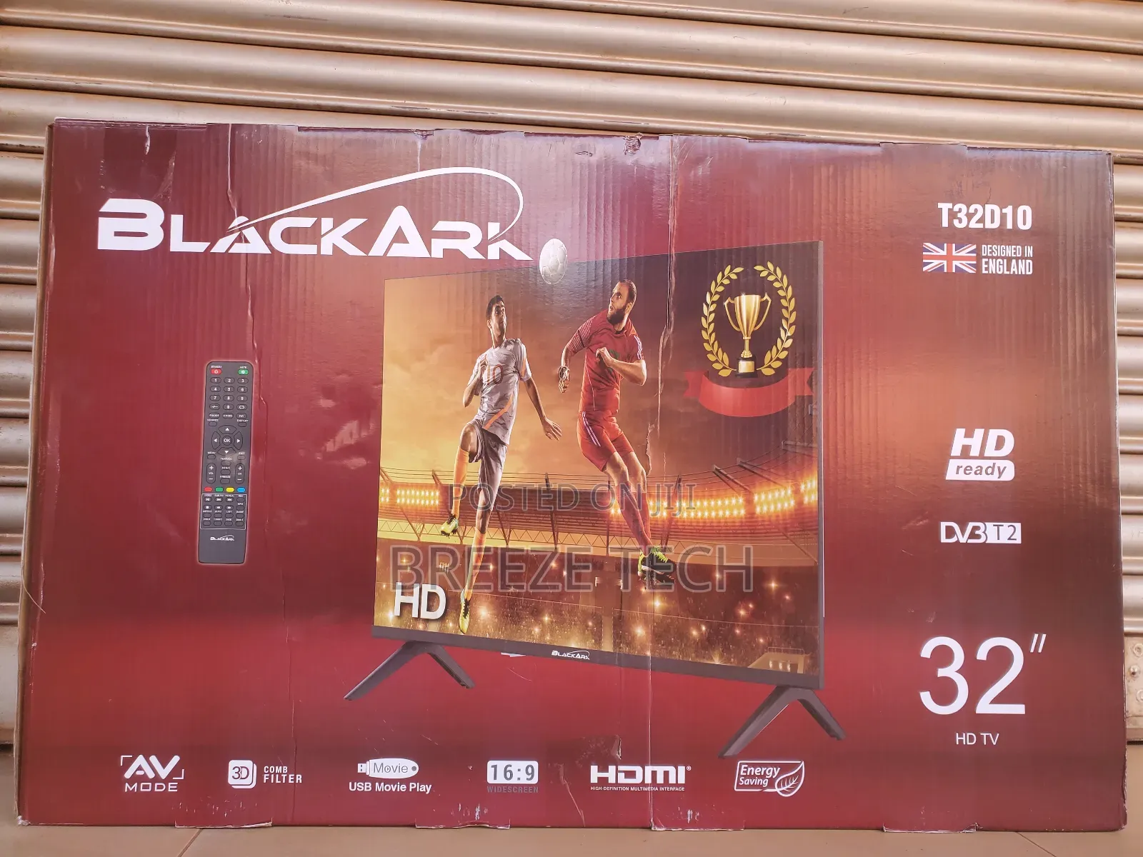 It's Blackark 32" Digital With Free to Air Deconder