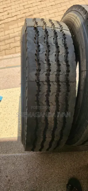 265/70r19.5 LCT H/W Front Tyres
