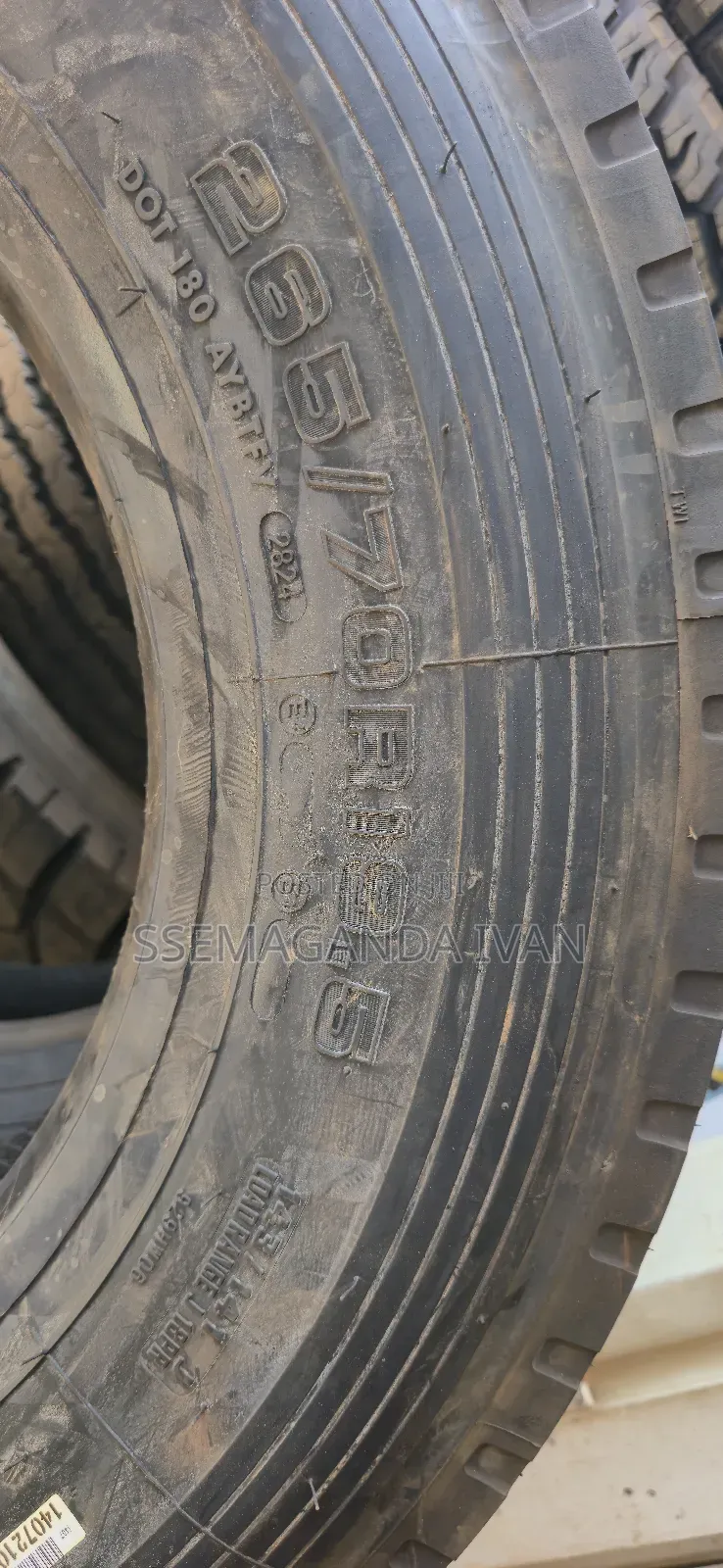 265/70r19.5 LCT H/W Front Tyres
