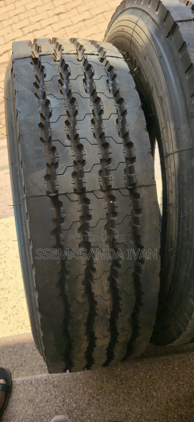 265/70r19.5 LCT H/W Front Tyres