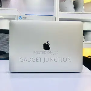 Photo - Laptop Apple MacBook Pro 2017 8GB Intel Core I5 SSD 256GB