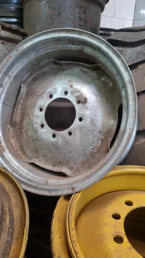 Tractor Rim 24 for Tire (11.2r24 and 12.4r24)