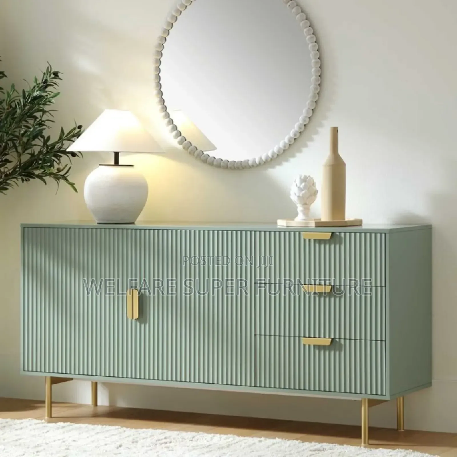 Potable Dresser