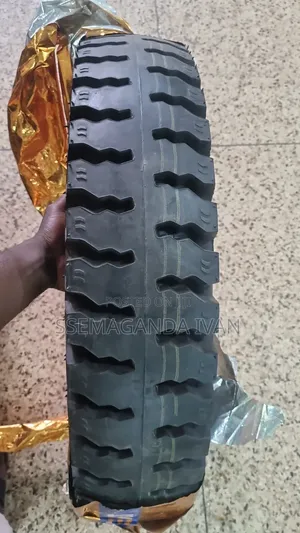 700r15 Original Ceat Tyes