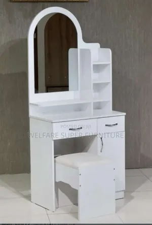 Simple Dressing Mirror at Low Costs