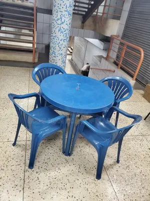 Photo - Bar Round Table and Chairs Blue
