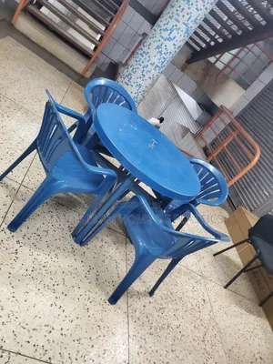 Bar Round Table and Chairs Blue