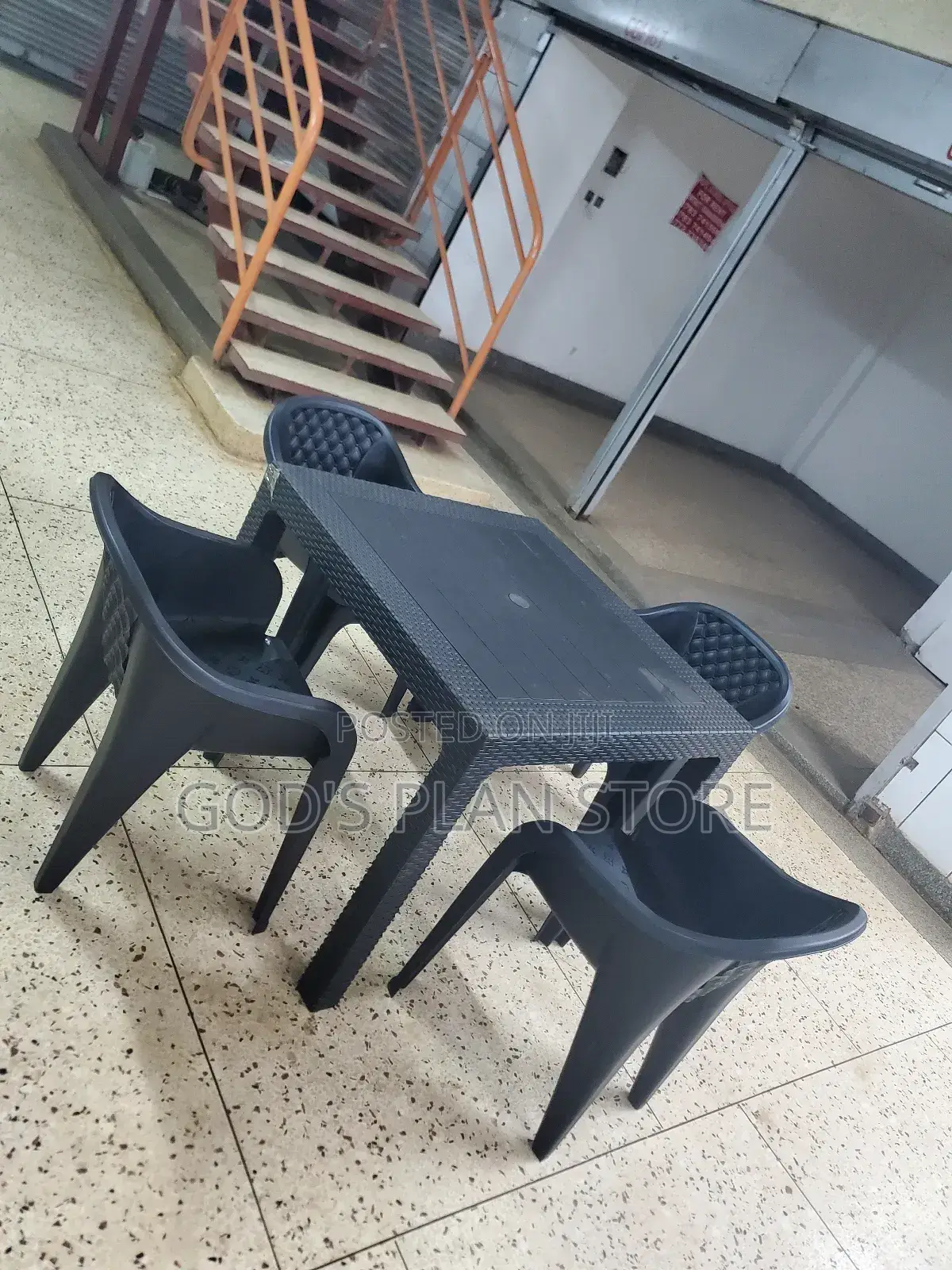Office Plastic Chairs and Table