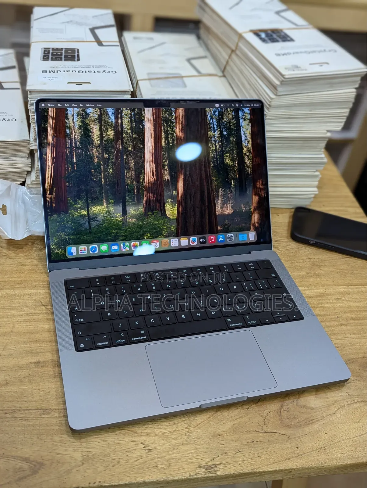 Apple MacBook Pro 2023 M2 Pro 14-Inch 16GB Apple M2 Ultra SSD 512GB