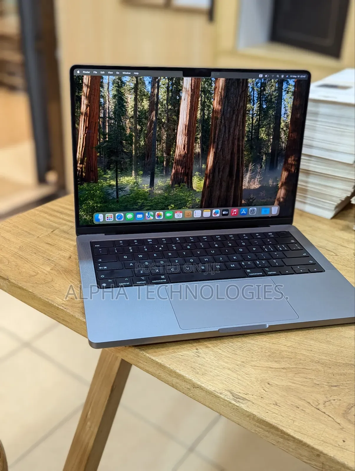 Apple MacBook Pro 2023 M2 Pro 14-Inch 16GB Apple M2 Ultra SSD 512GB