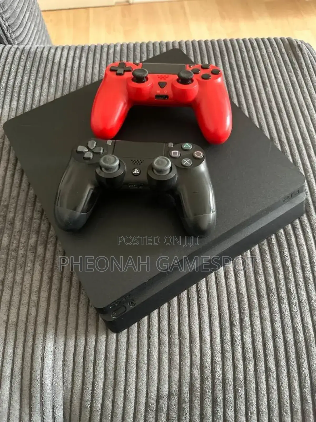 Playstation 4 Slim Chipped, 1tb, 23+ Games, 2 Controllers!