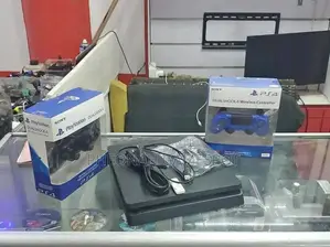 Playstation 4 Slim Ps4 Slim Over 20 Games and 2 Controllers