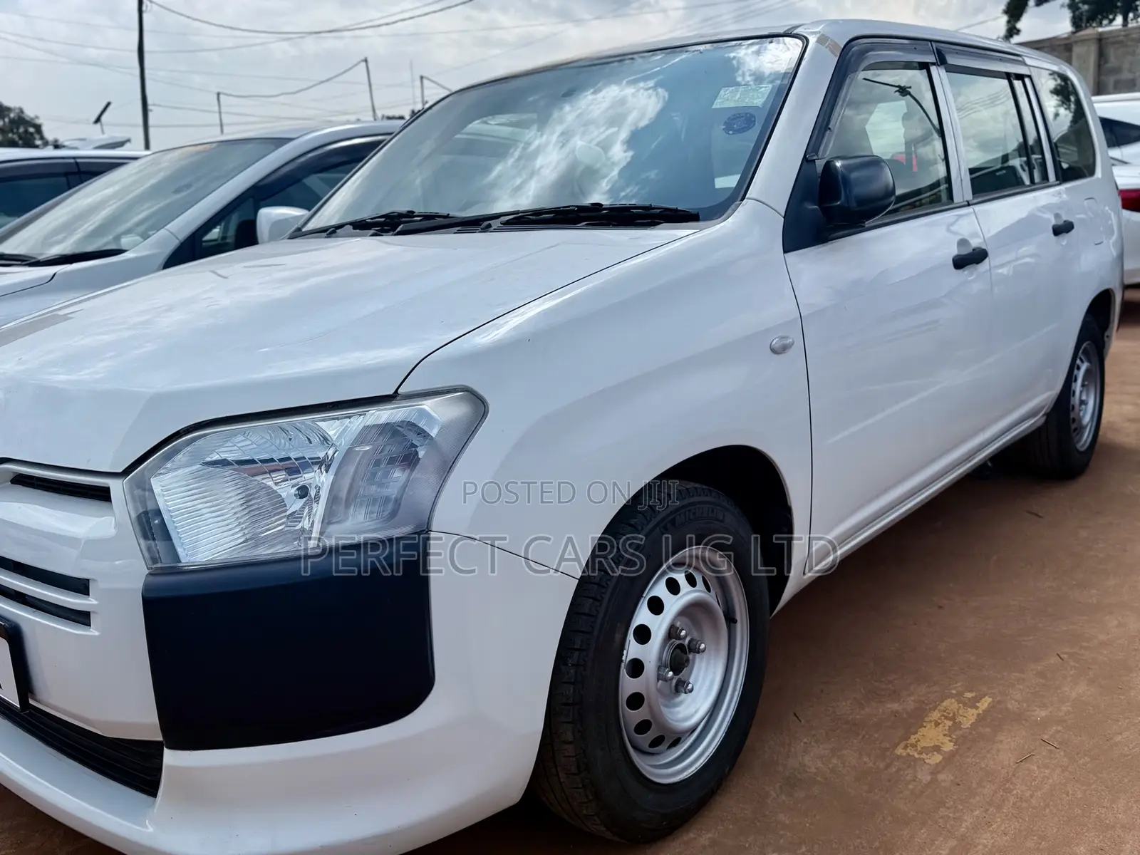 Toyota Probox 1.5 F 4WD 2016 White