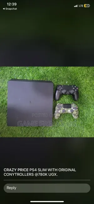 Ps4 With a Six Month Waranty and 10 Games of Your Choice