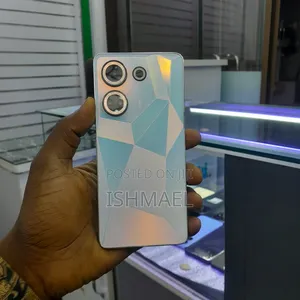 Photo - Tecno Camon 20 256 GB Silver