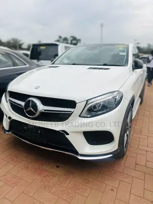 Mercedes-Benz GLE-Class GLE 350d 4MATIC 2017 White
