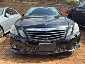 Mercedes-Benz E350 2009 Black