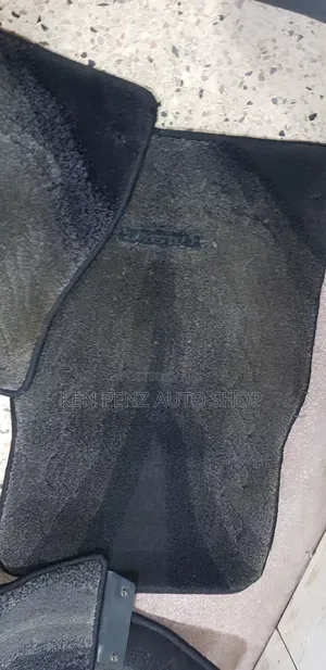 Landcruiser Ronaldo and Tx Floor Mats ( Used Japan)