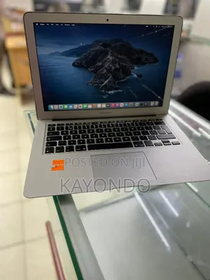 Laptop Apple MacBook Air 4GB Intel Core I5 SSD 128GB
