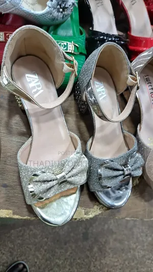 Photo - Girls Nice Design High Heels Party Shoes