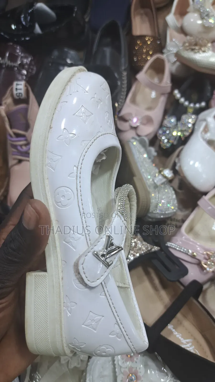 Girls Super White Louis Viton Shoes