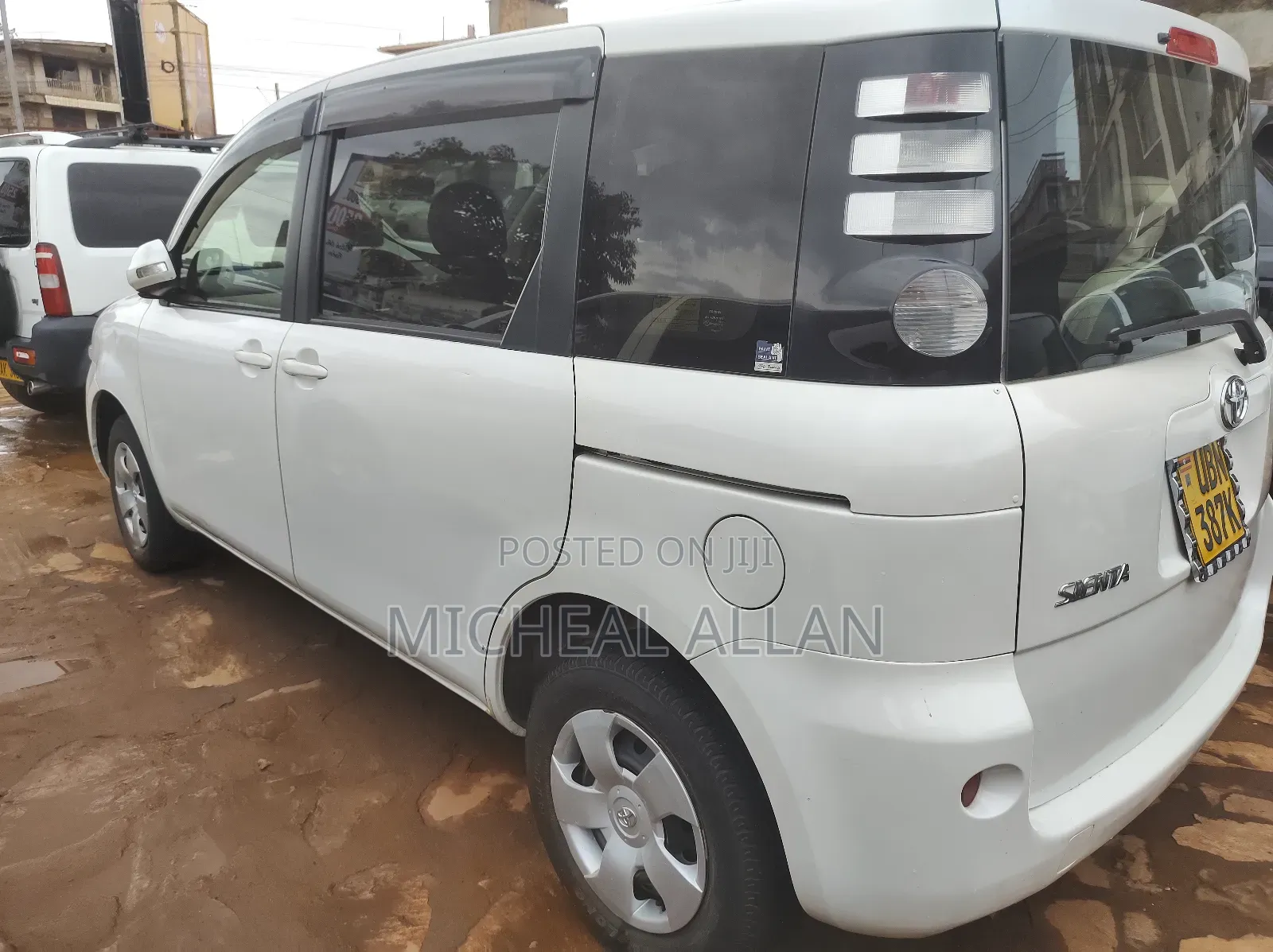 Toyota Sienta 2005 White