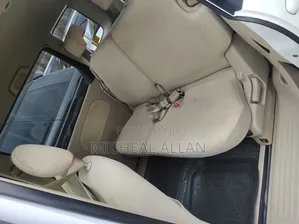 Toyota Sienta 2005 White