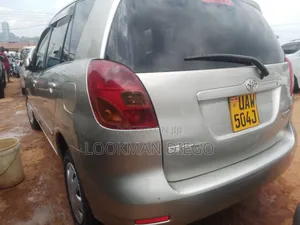 Toyota Corolla Spacio 1.5 X 2004 Silver