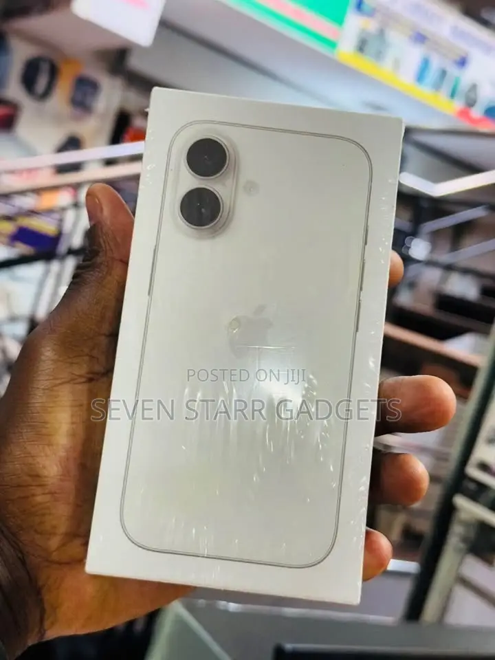 New Apple iPhone 16 128 GB White
