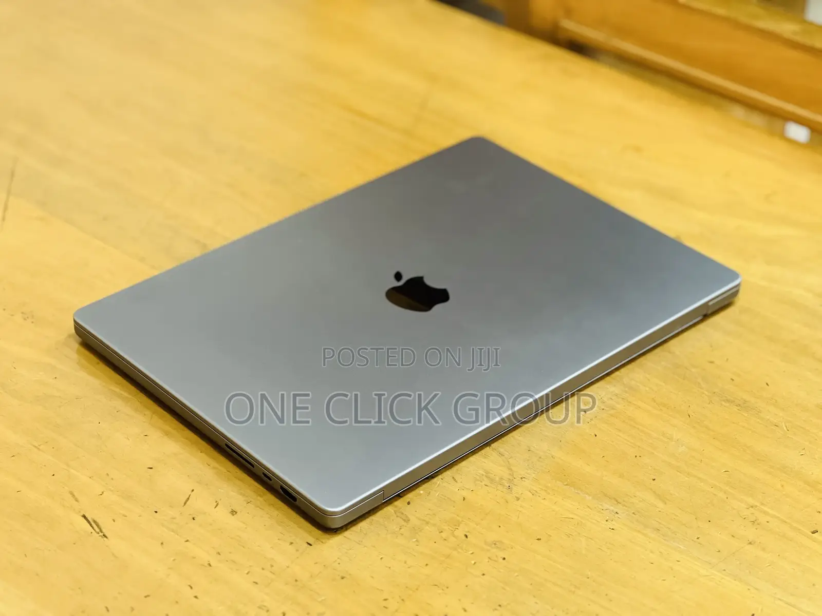 Laptop Apple MacBook Pro 2021 M1 32GB Apple M1 Max SSHD (Hybrid) 1T
