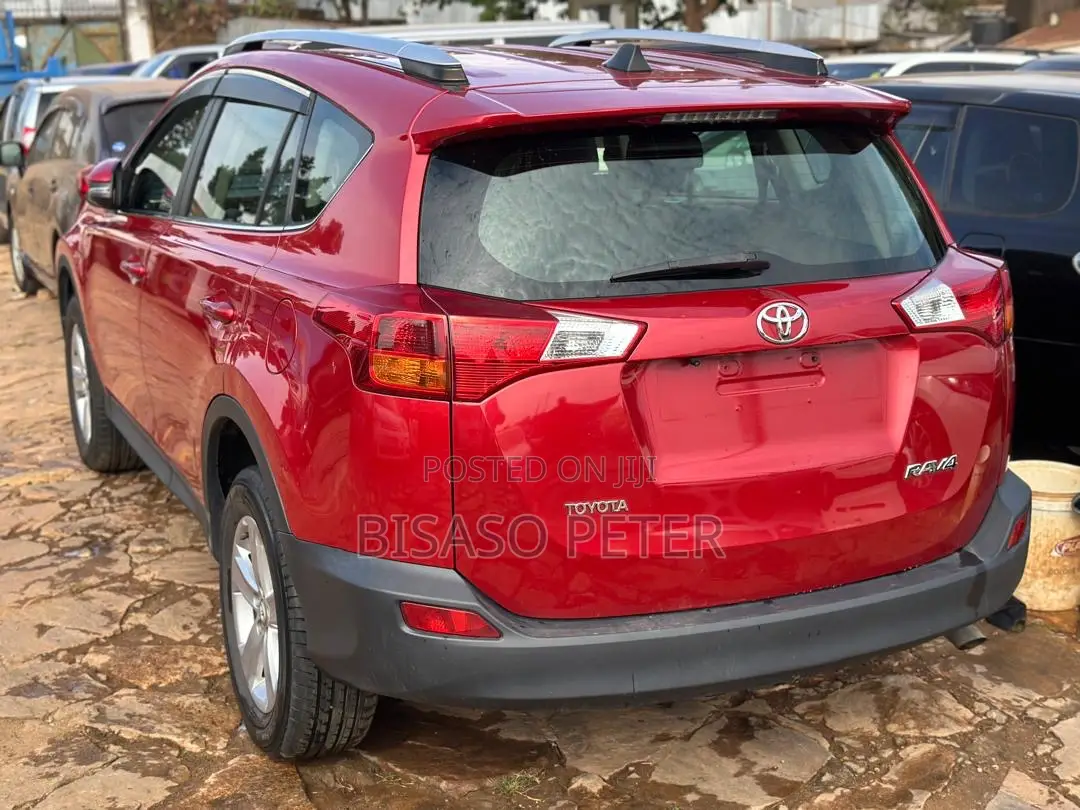 Toyota RAV4 2013 Red