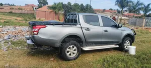 Photo - 4wd Double Cabin Car Hire With Driver