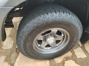 Toyota Land Cruiser Prado 2000 Silver