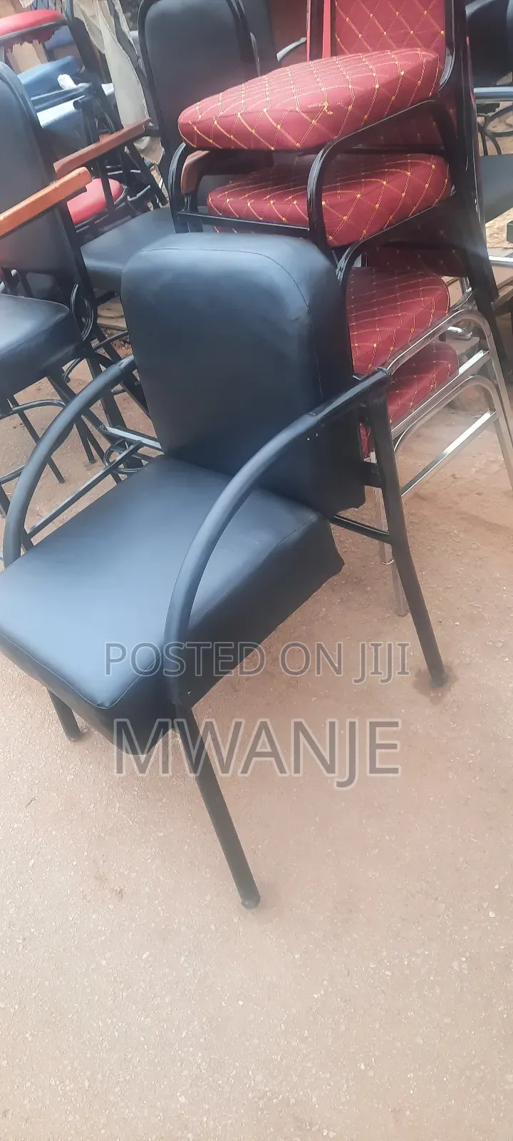 Saloon Chair