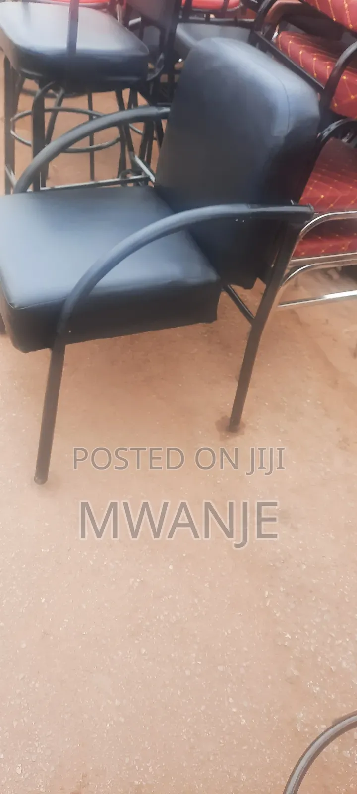 Saloon Chair