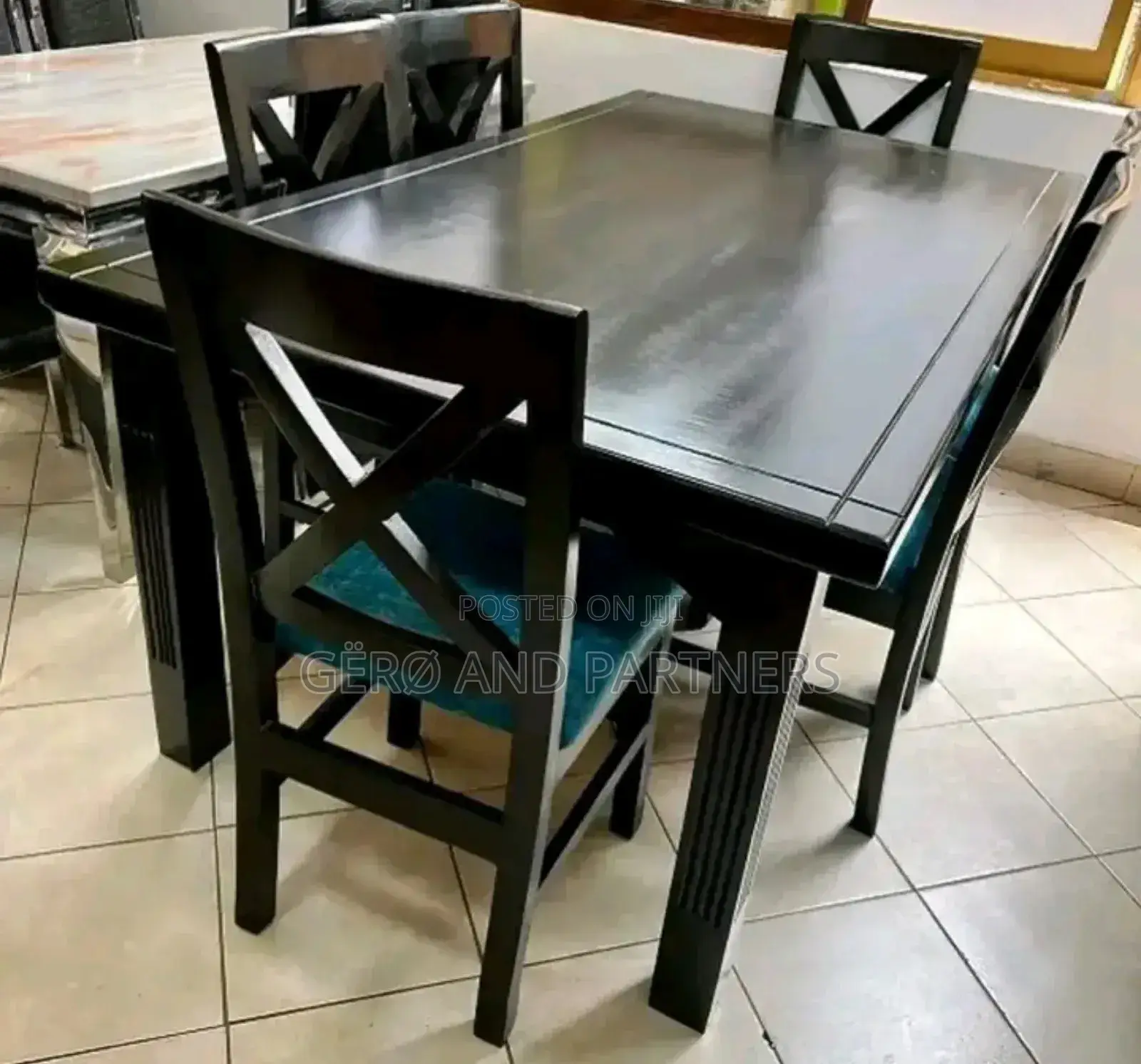 Six Seater Dining (Luxury)
