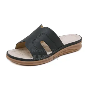 Photo - Ladies Leather Fat Shoes Black.