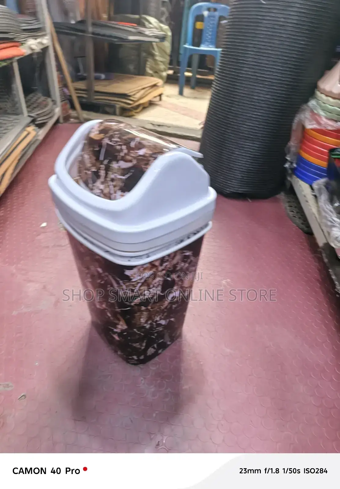 Plastic Dust Bins for Home Office Use