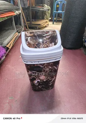 Plastic Dust Bins for Home Office Use