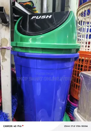 Swing Plastic Dust Bins Swing Plastic Dust Bins